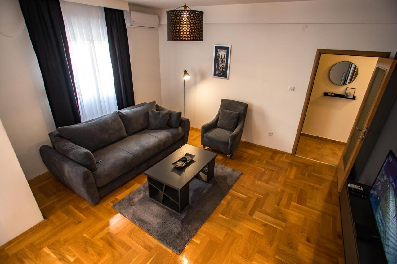 Apartment פודגוריצה מראה חיצוני תמונה