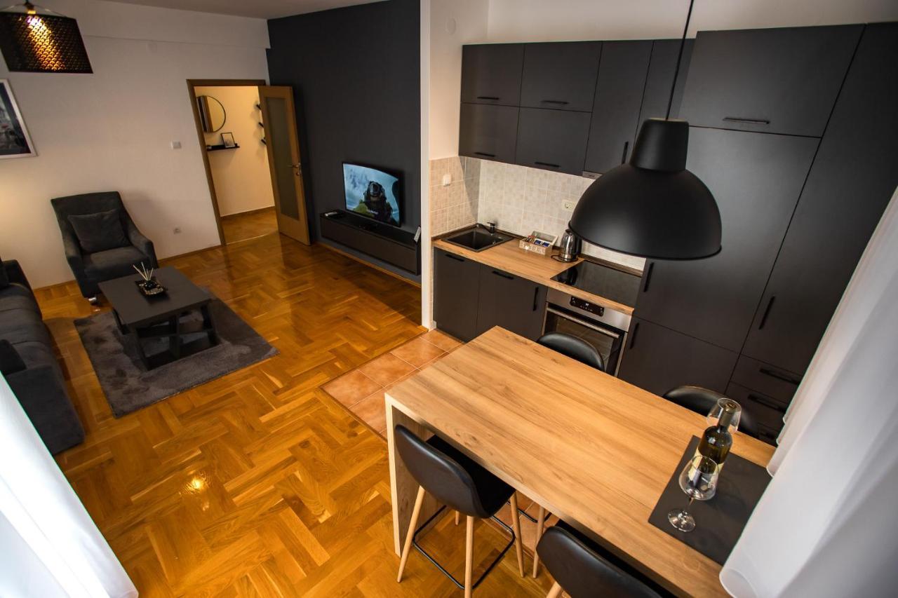 Apartment פודגוריצה מראה חיצוני תמונה